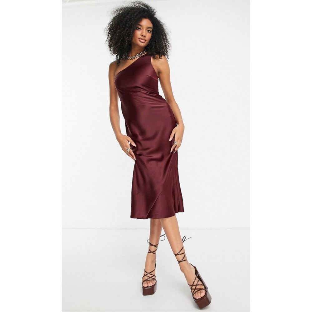 One-Shoulder Burgundy Midi Dress